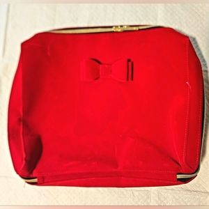 Estee Lauder Red Velvet Cosmetic 2020 Train Case Zipper